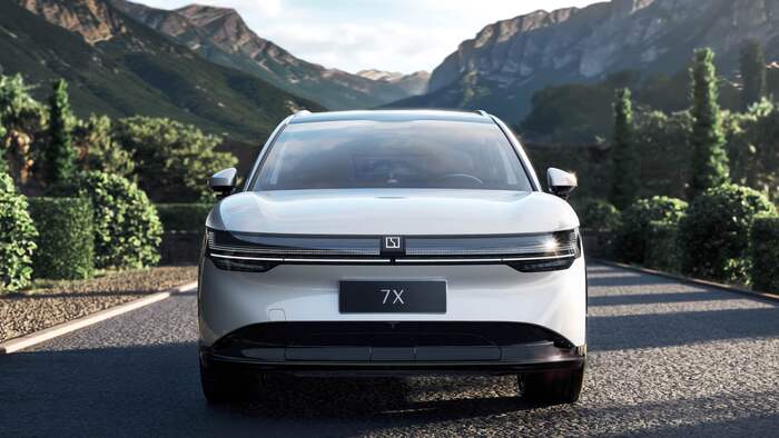ZEEKR 7X exterior 1
